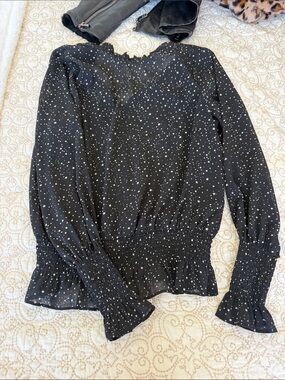 Women's Black Star Print Long Sleeve Smocked Waist Top